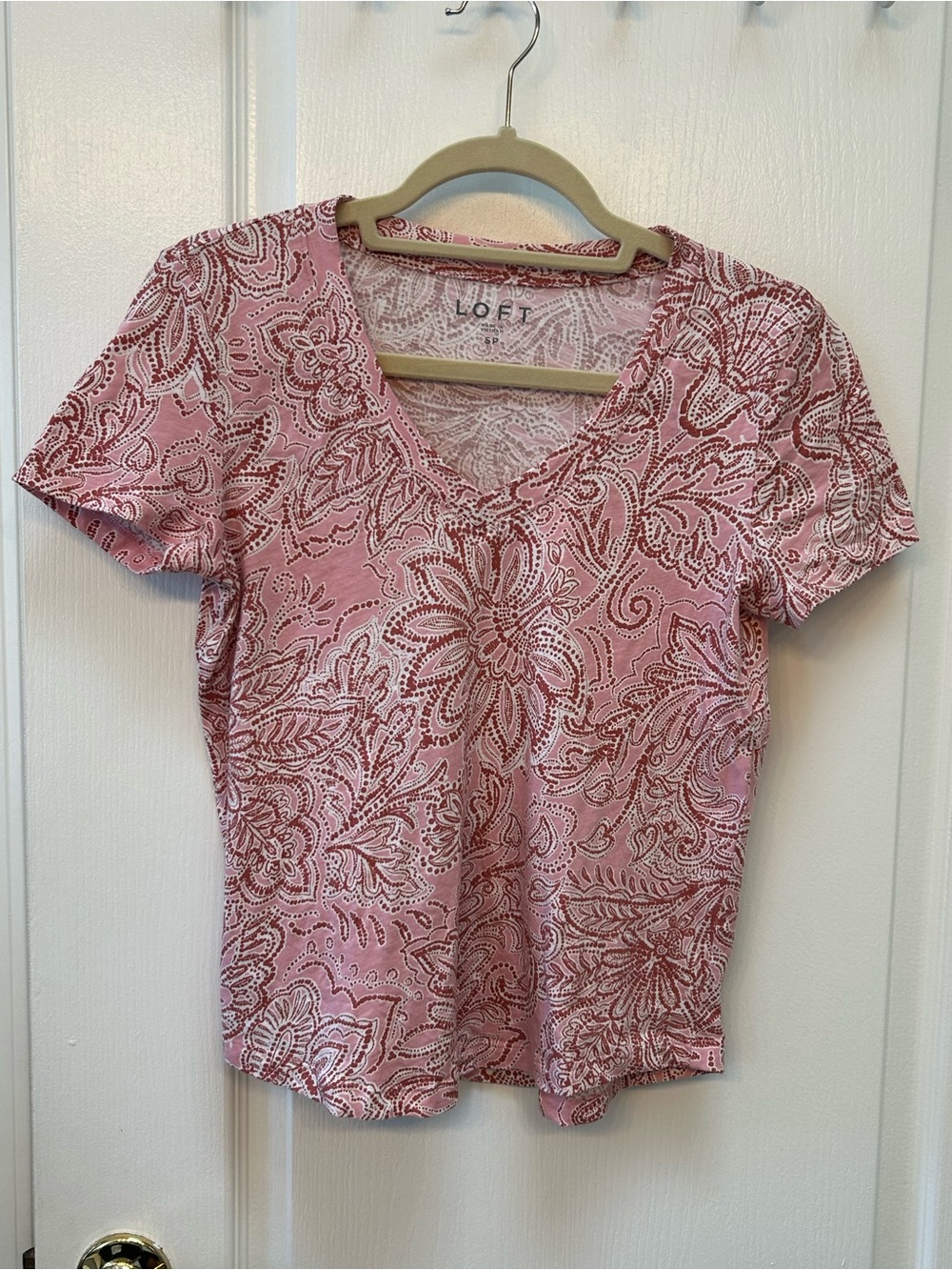 LOFT Small Petite Floral Everyday V-neck Tee Misted Rose